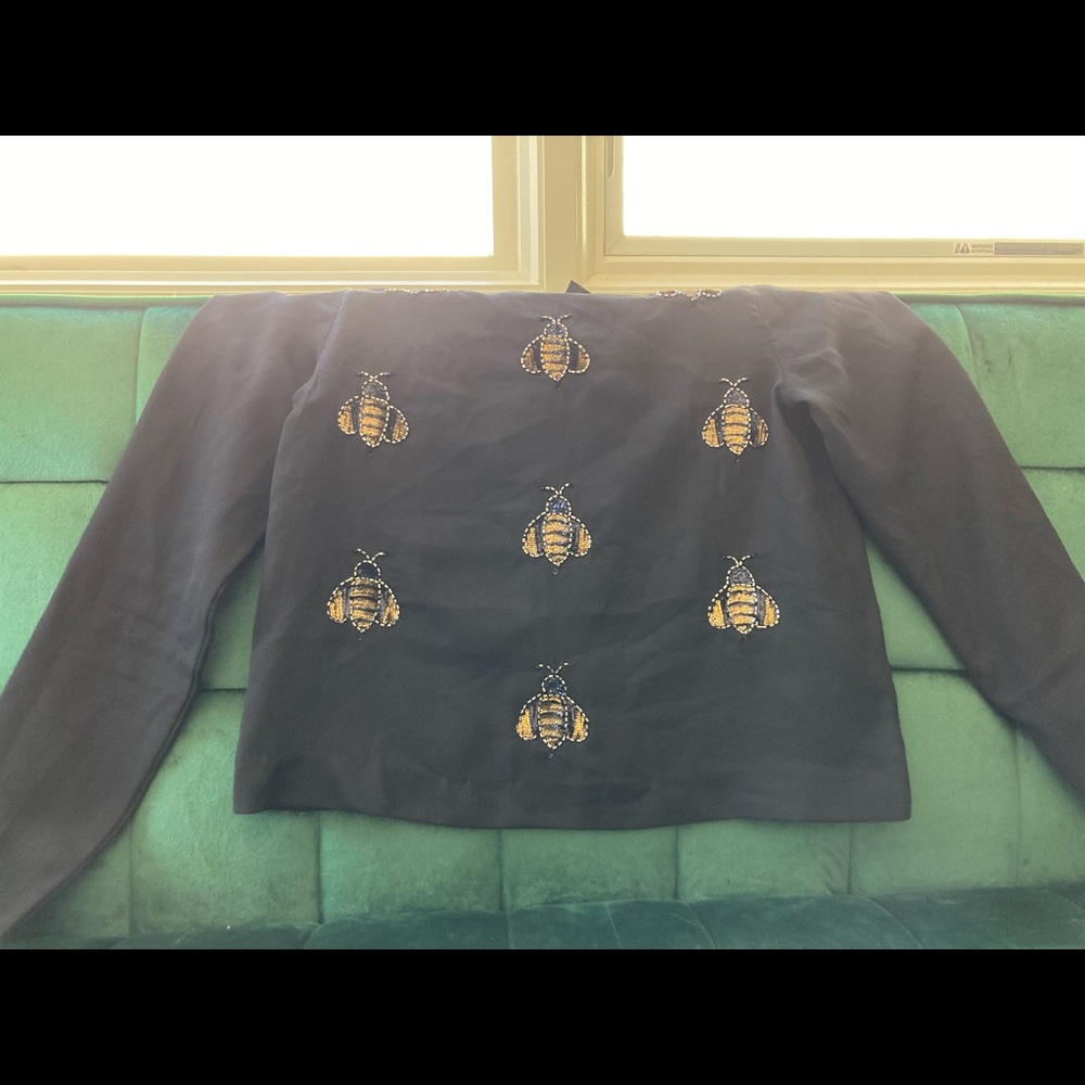 • 3 for $20• H&M Bumblebee Sequin Top